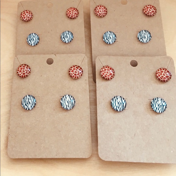 Zebra & Giraffe Stud Earrings - Picture 6 of 8